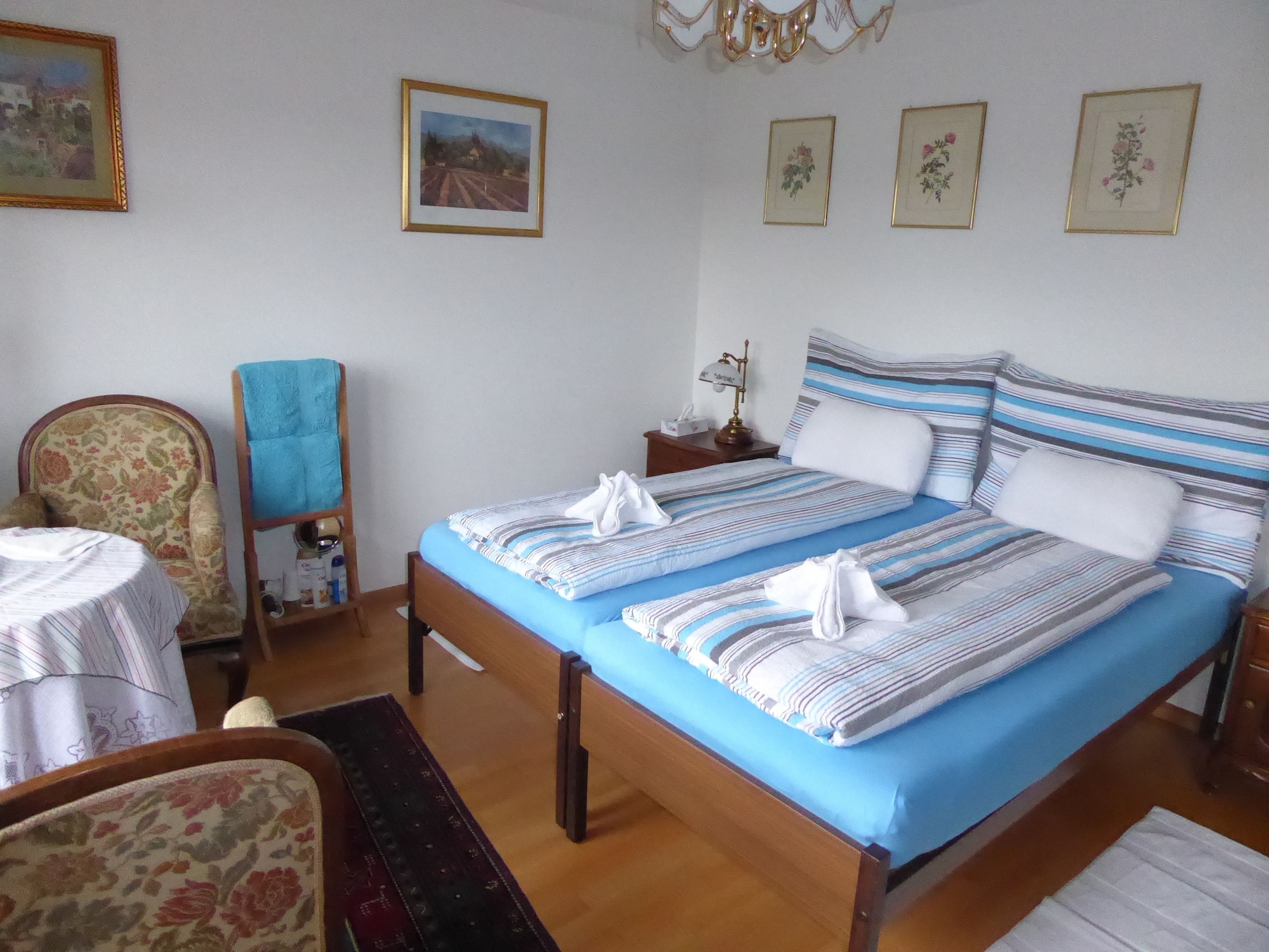 ROOM, DOUBLE BED, SHARED BATHROOM, BALCONY