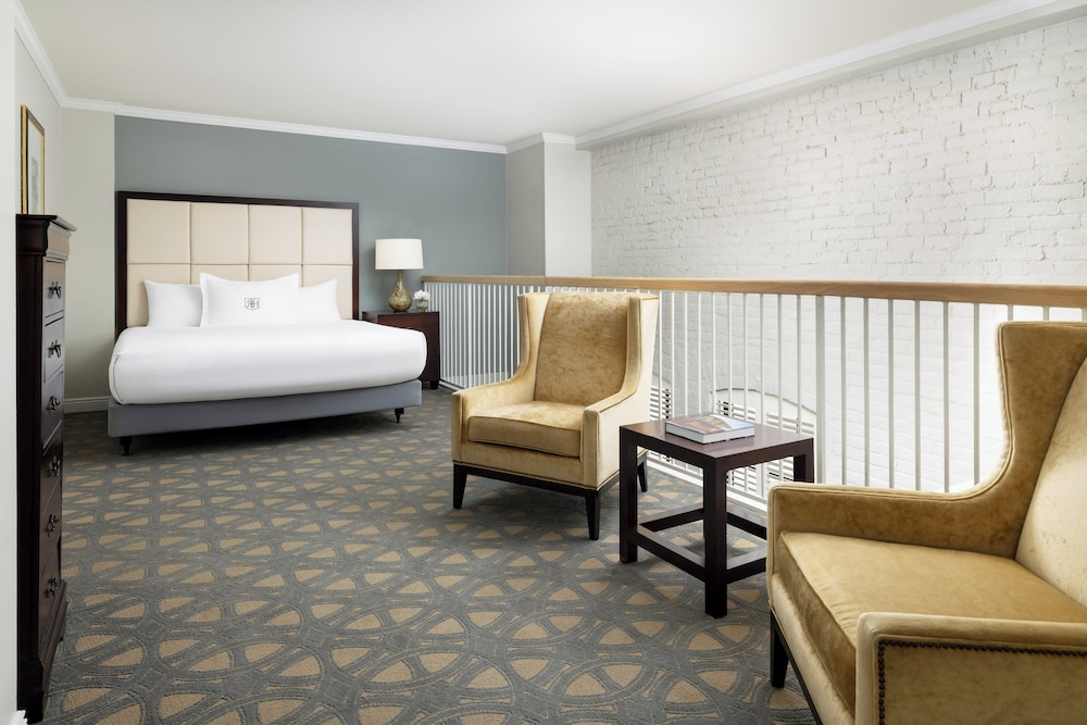Hospitality, Loft, Suite, King Bed, Sofa
