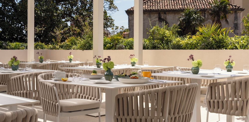 Heritage Hotel Lucia 37/49