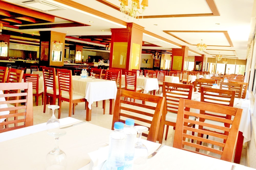 Eldar Resort Hotel 58/77
