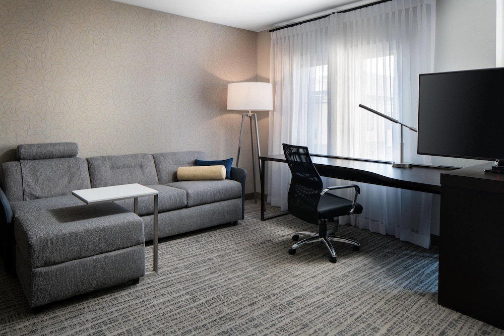 Residence Inn Boulder Canyon Boulevard 32/51