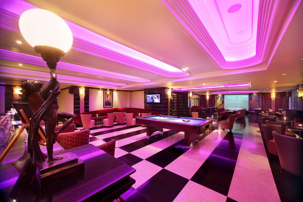 Gokulam Grand Hotel Spa 72/75
