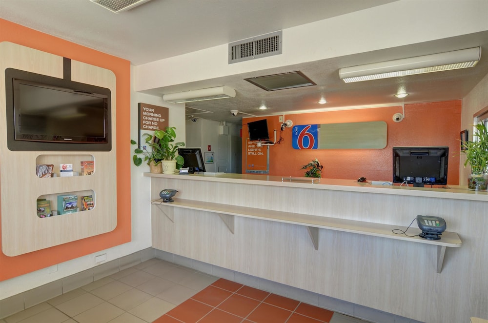 Motel6 Casper, WY 7/63