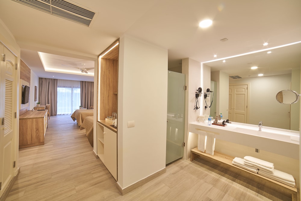 Bahia Principe Escape Ambar - Adults Only 13/72
