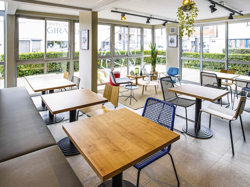 Hotel Ibis Tours centre Giraudeau 42/57