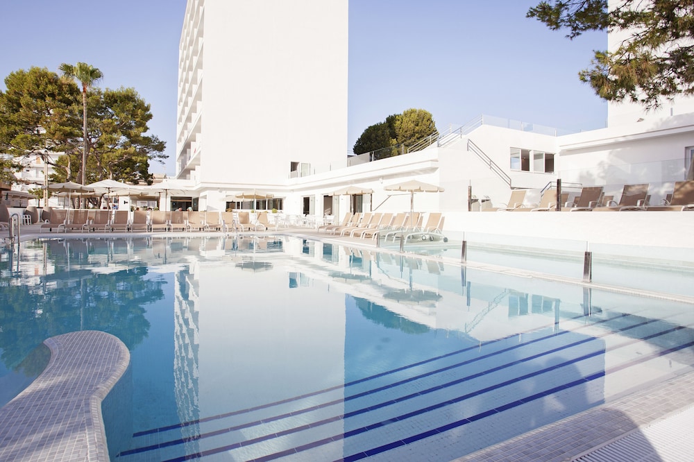 Grupotel Farrutx 56/58