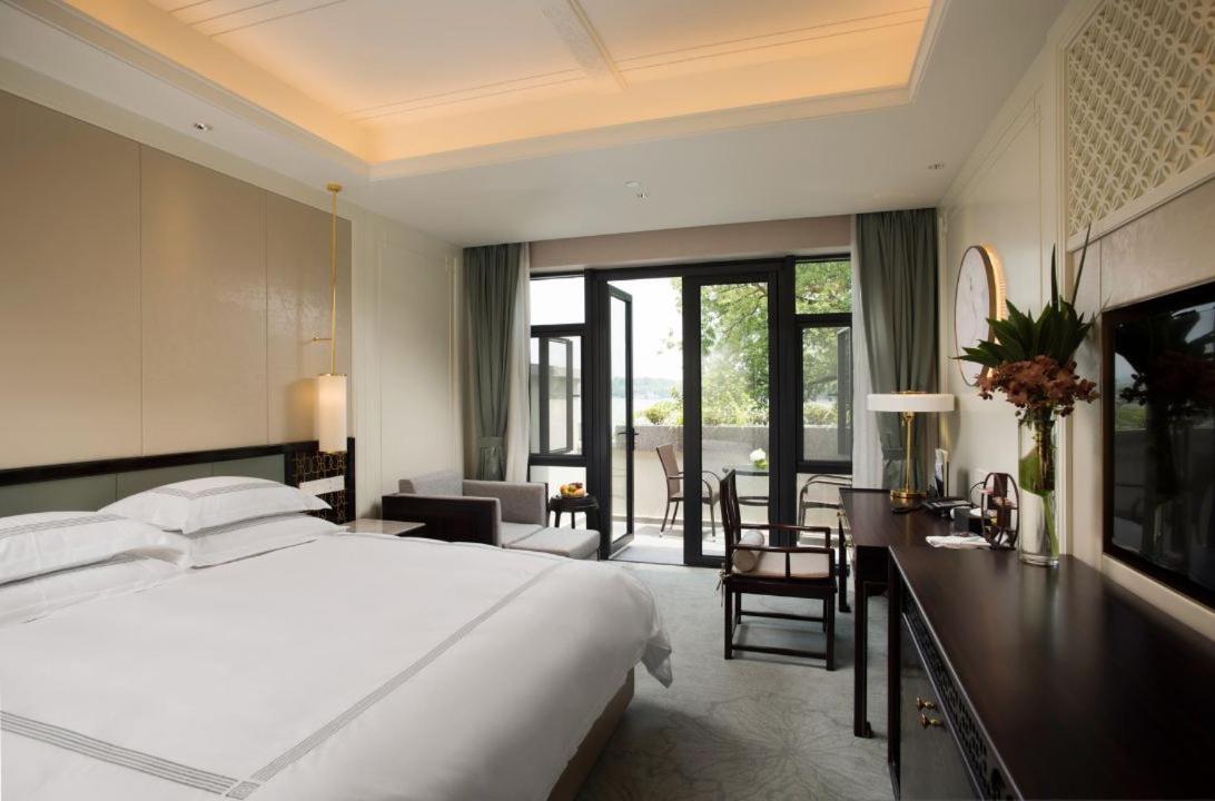 Zhejiang Xizi Hotel 16/55