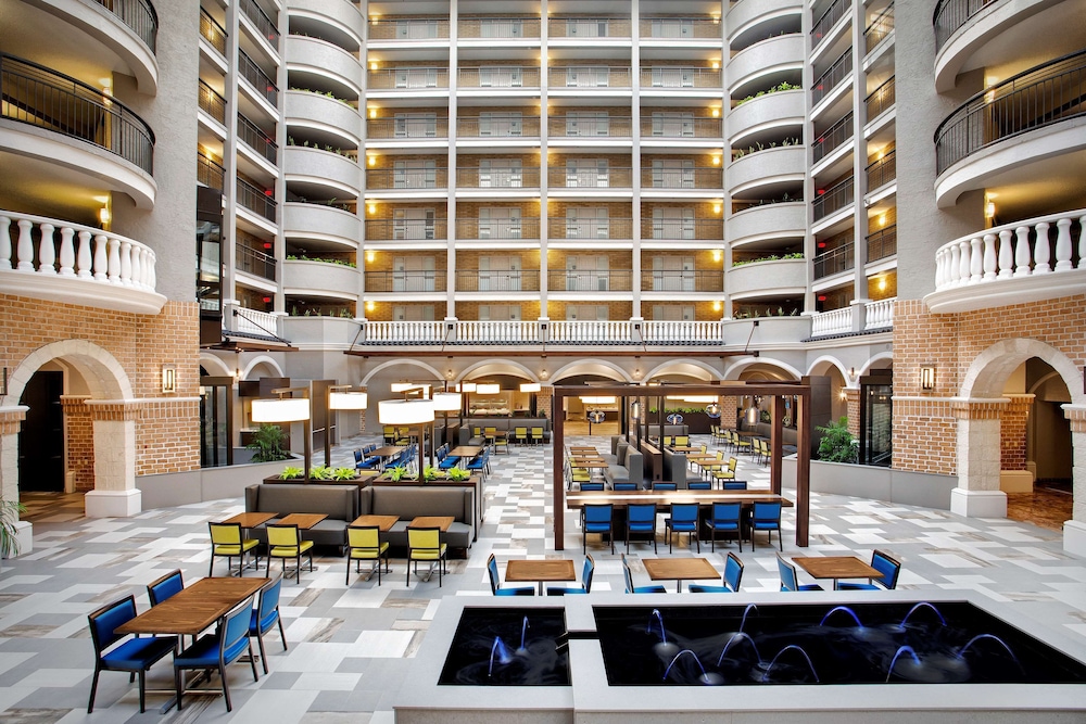 Embassy Suites by Hilton Orlando International Drive Convention Center 8/49