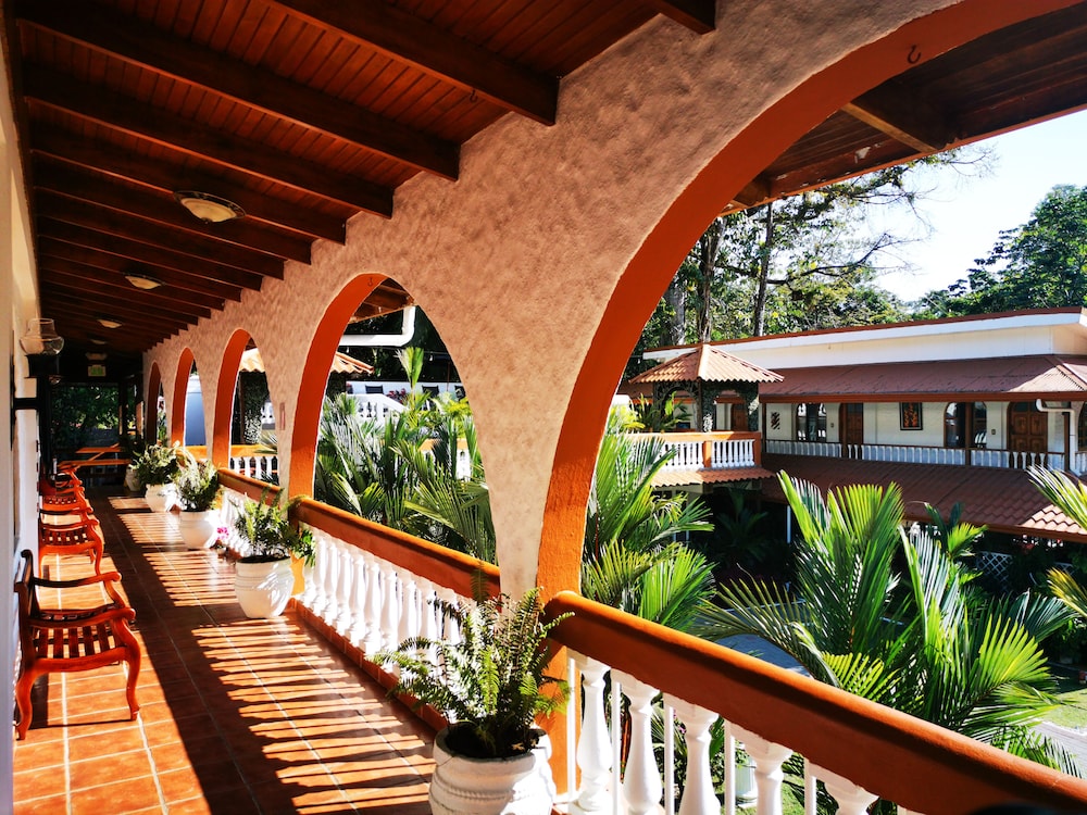 Hotel Villabosque 11/73