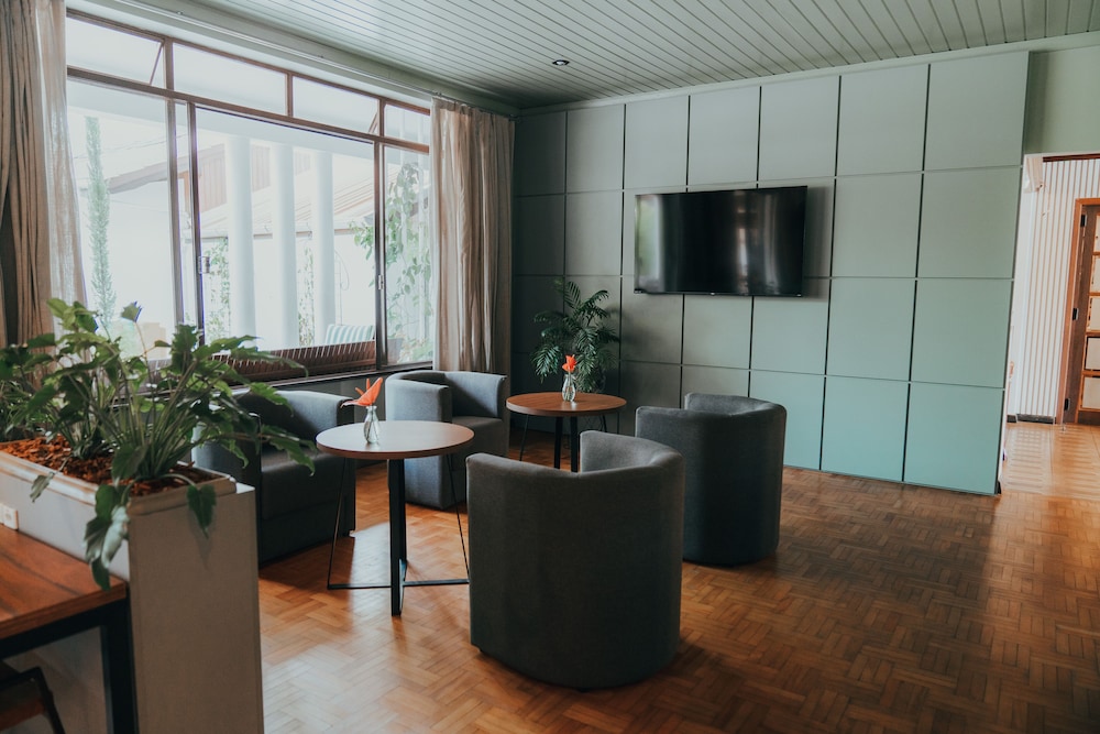 TIMBO PARK HOTEL 41/58
