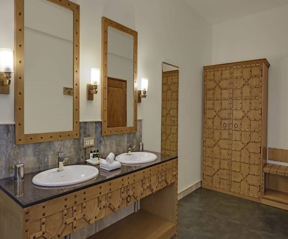 Suite, Double Bed, Velley View, Hot Tub