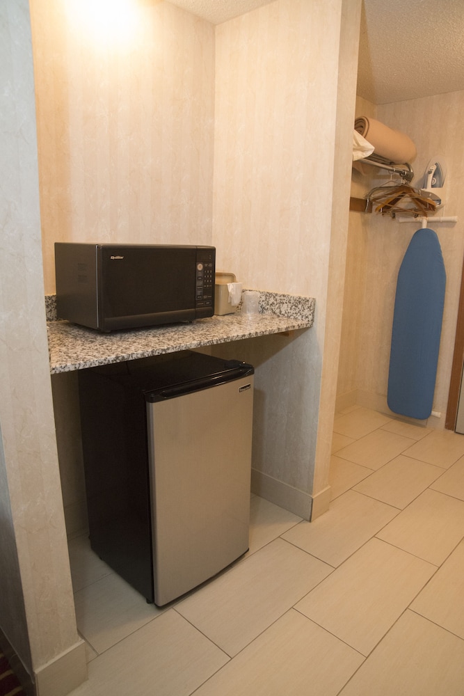 Hampton Falls Inn 21/44