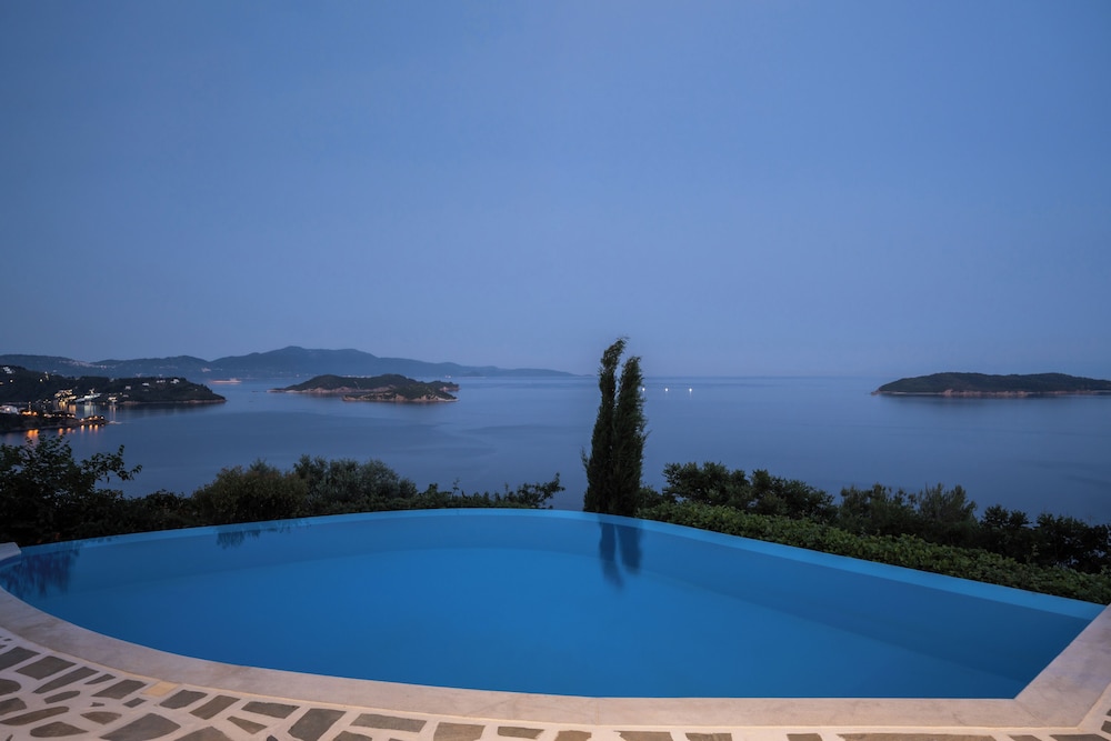Oniro Skiathos 49/57