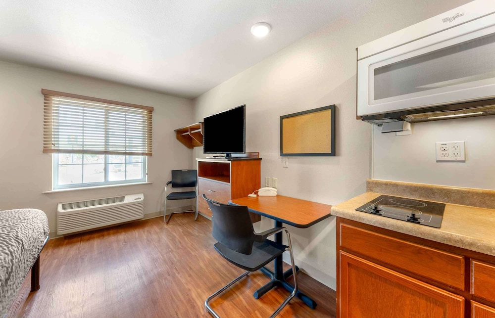 Extended Stay America Select Suites - Oklahoma City - West 34/43