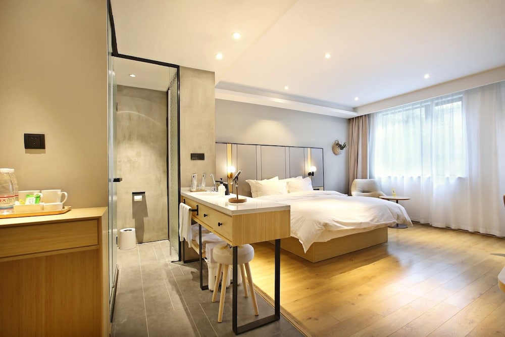Miju House Jing'an 19/50