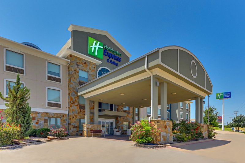 Holiday Inn Express Hotel & Suites Weatherford 4/57