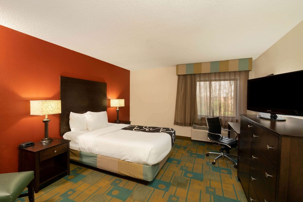 La Quinta Inn & Suites by Wyndham Nashville Airport 26/63