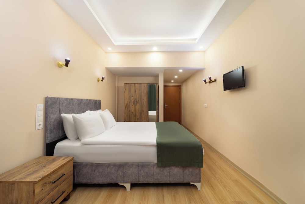 Ulubat Castle Hotel 29/61