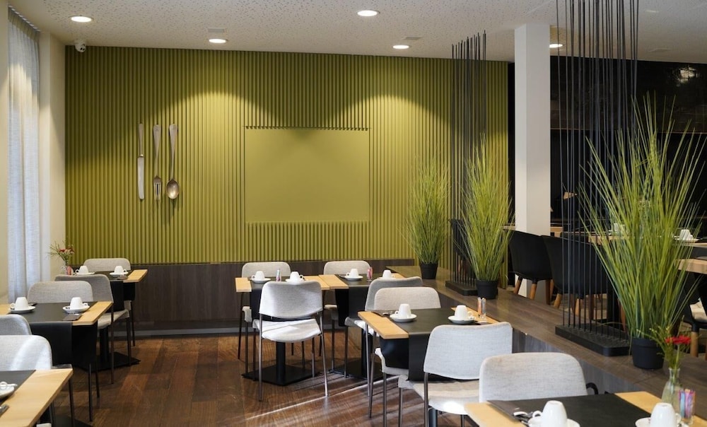 Hotel Saint Sauveur 37/50
