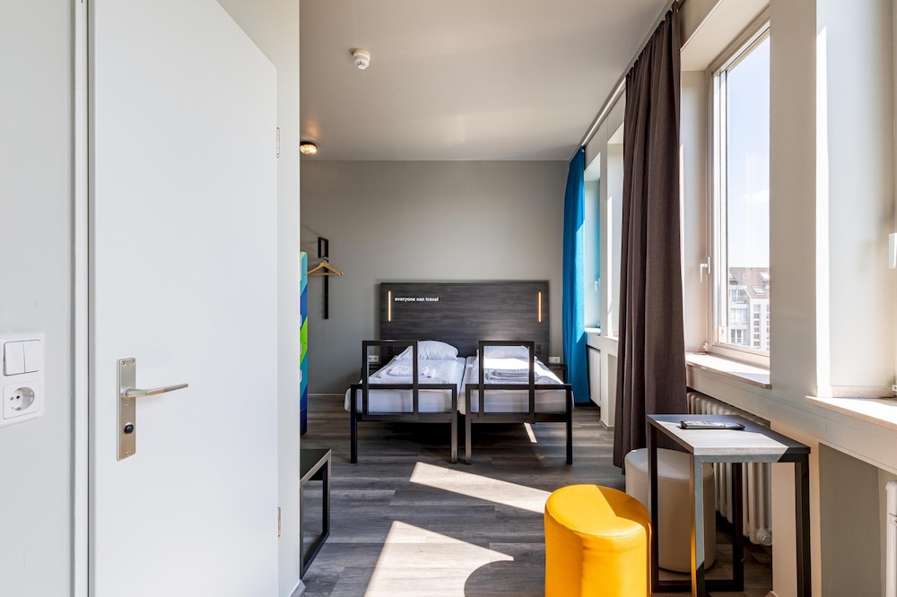 A&O Aachen Hauptbahnhof Hotel 71/83