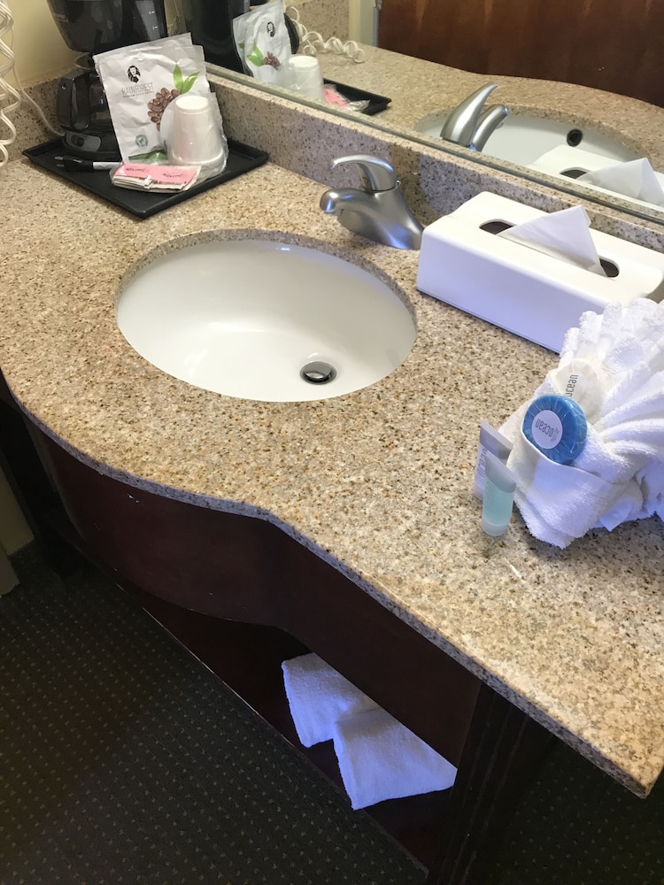 Village Inn Destin 50/52