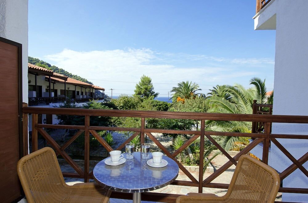 Delphi Resort 51/66