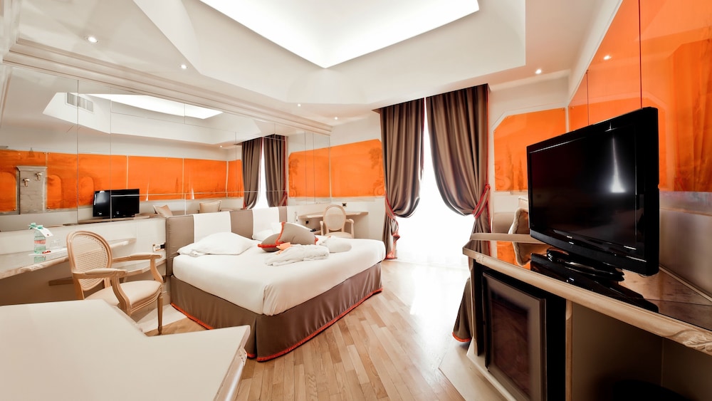 Isa Hotel 49/58