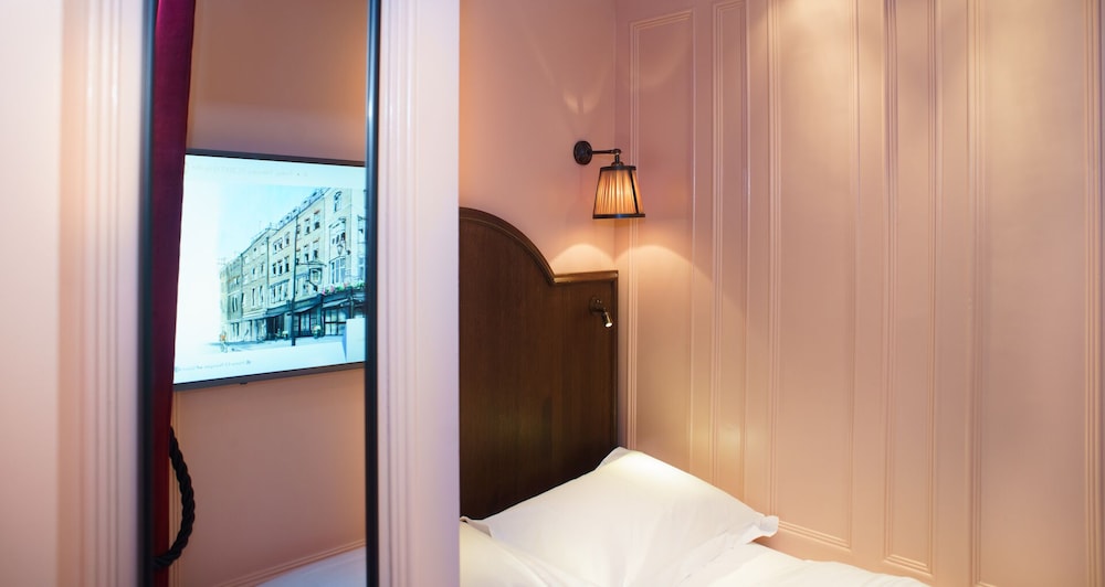 Mimi's Hotel Soho 45/63