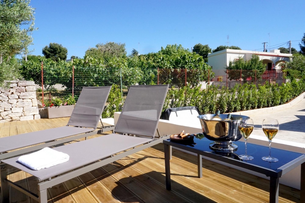 Villa Nucci 37/48