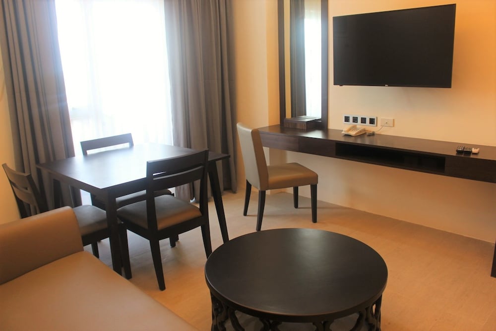 Sotogrande Hotel Iloilo 56/67