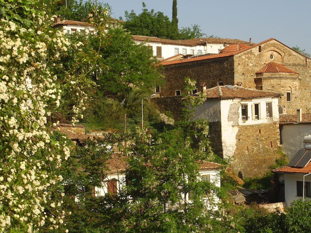 Terrace Houses Sirince - Fig, Olive and Grapevine 40/48