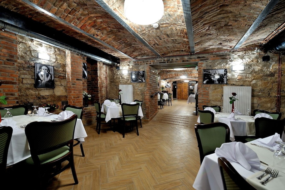 Hotel Centrum Sosnowiec 34/40