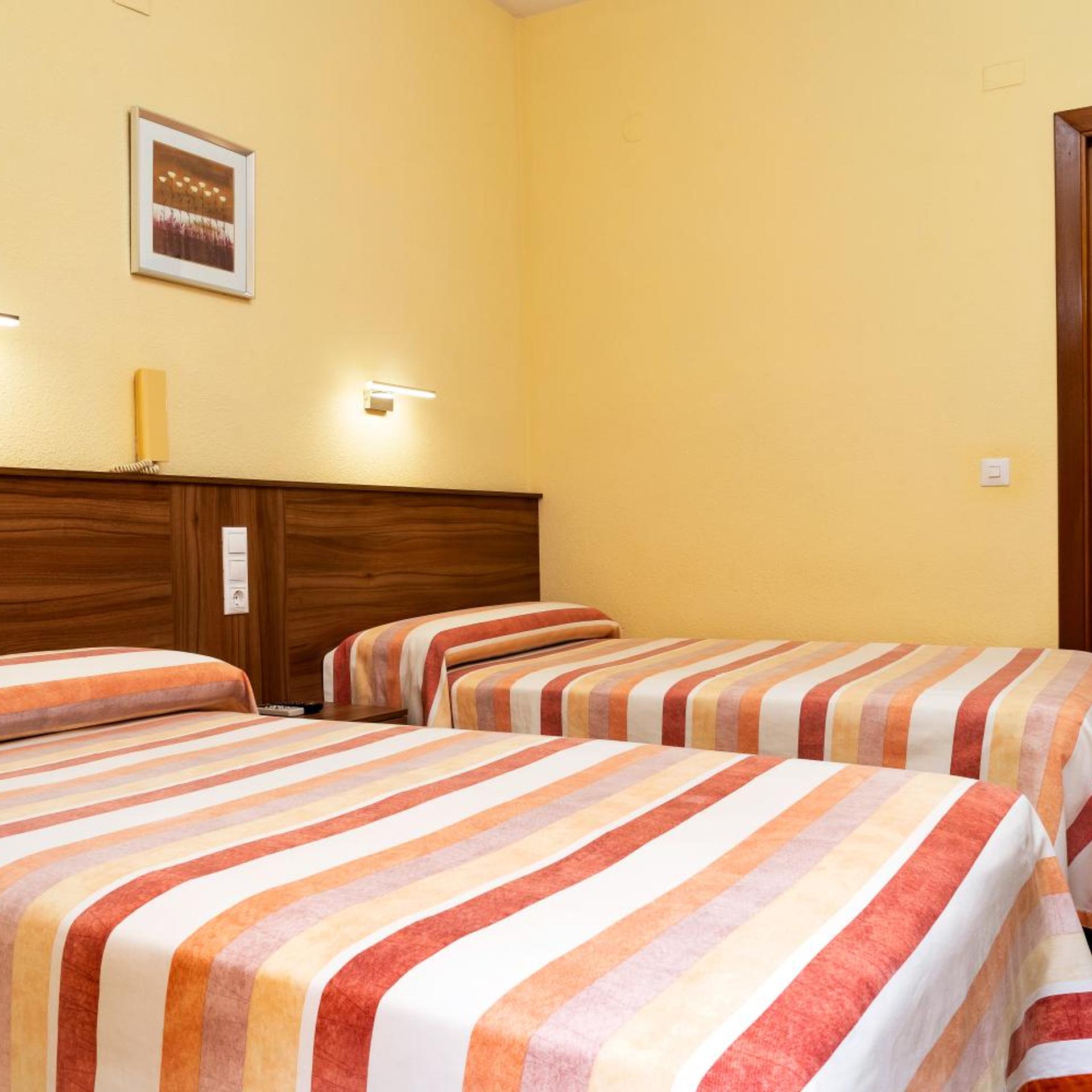 Hotel Borja 4/18