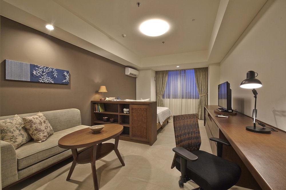 Axia South Cikarang Service Apartment 56/75