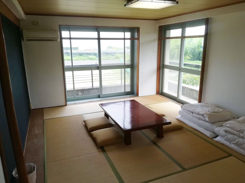 J-Hoppers Lake Biwa Guesthouse - Hostel 34/61