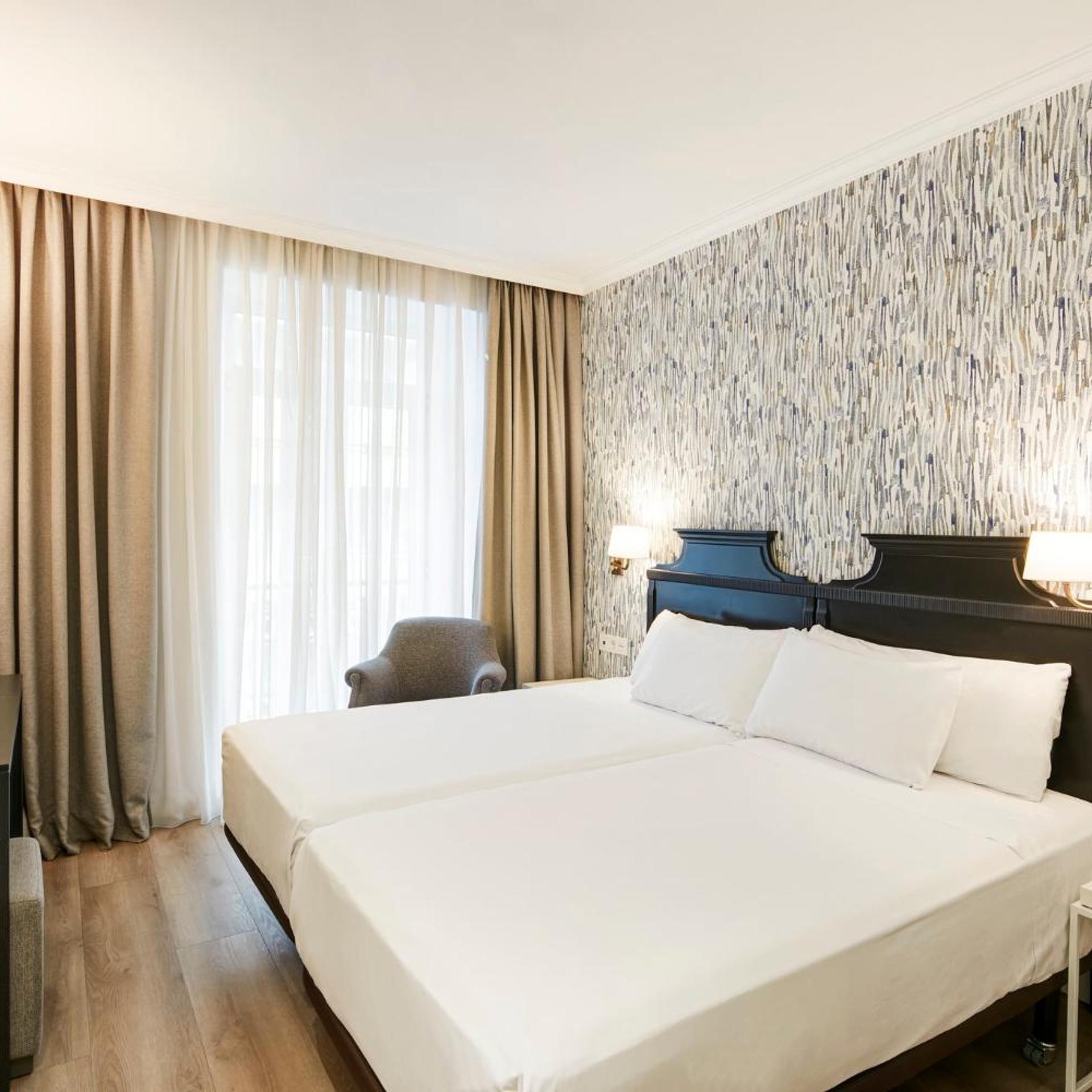 Room, Twin Beds
