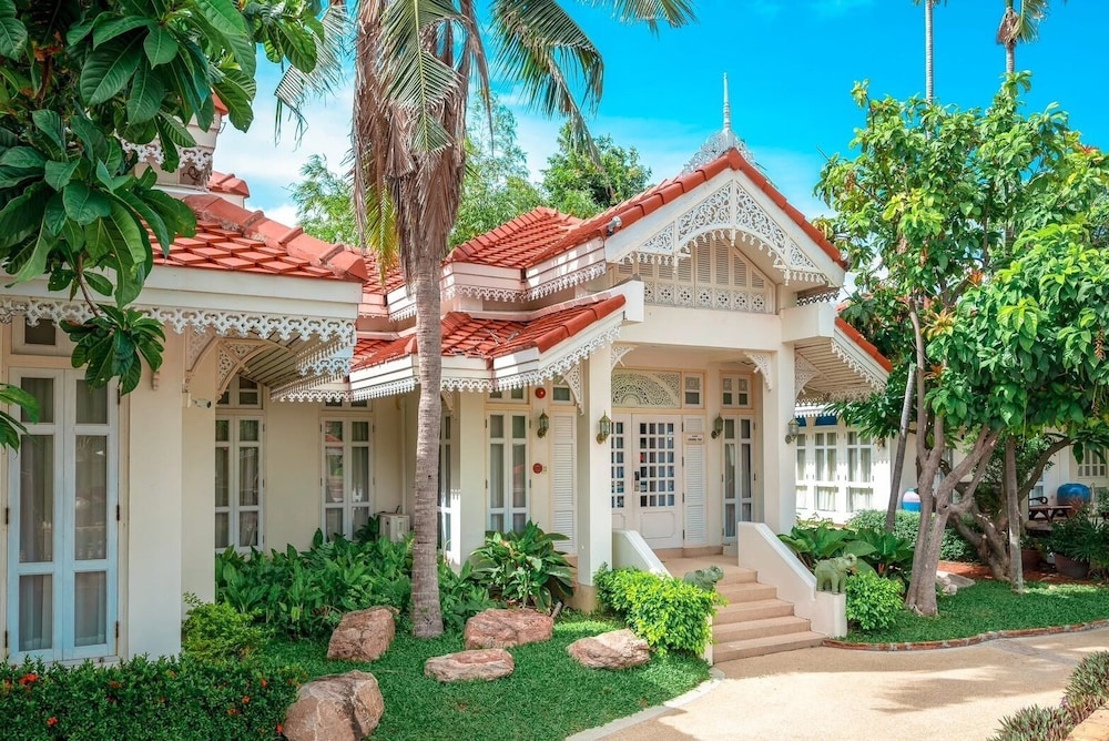 Wora Bura Hua Hin Resort And Spa 66/75