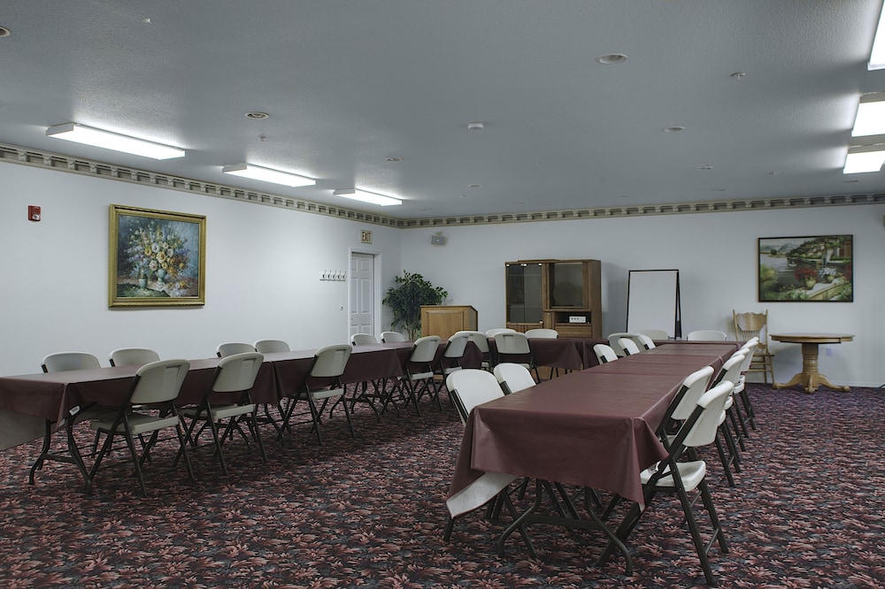 Lighthouse Inn 32/37