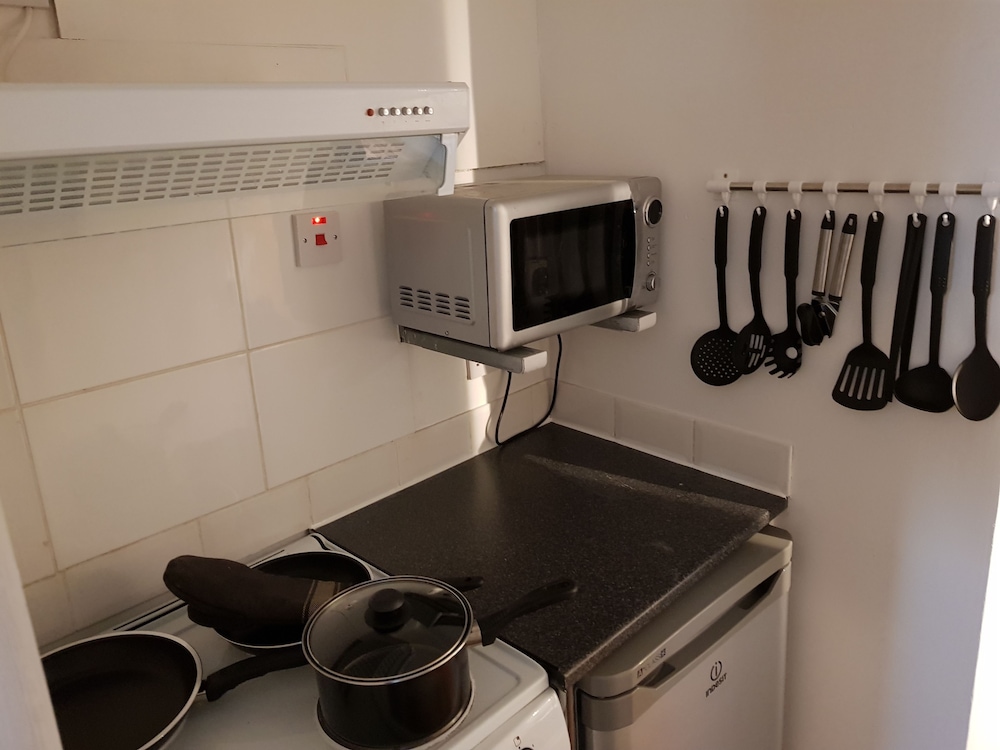 Quality Accommodation 33/50