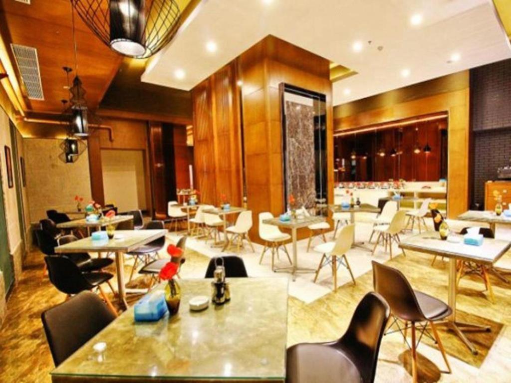 Jinjiang Inn Select (Xi'an Bell Tower North Street Metro Station) 53/67