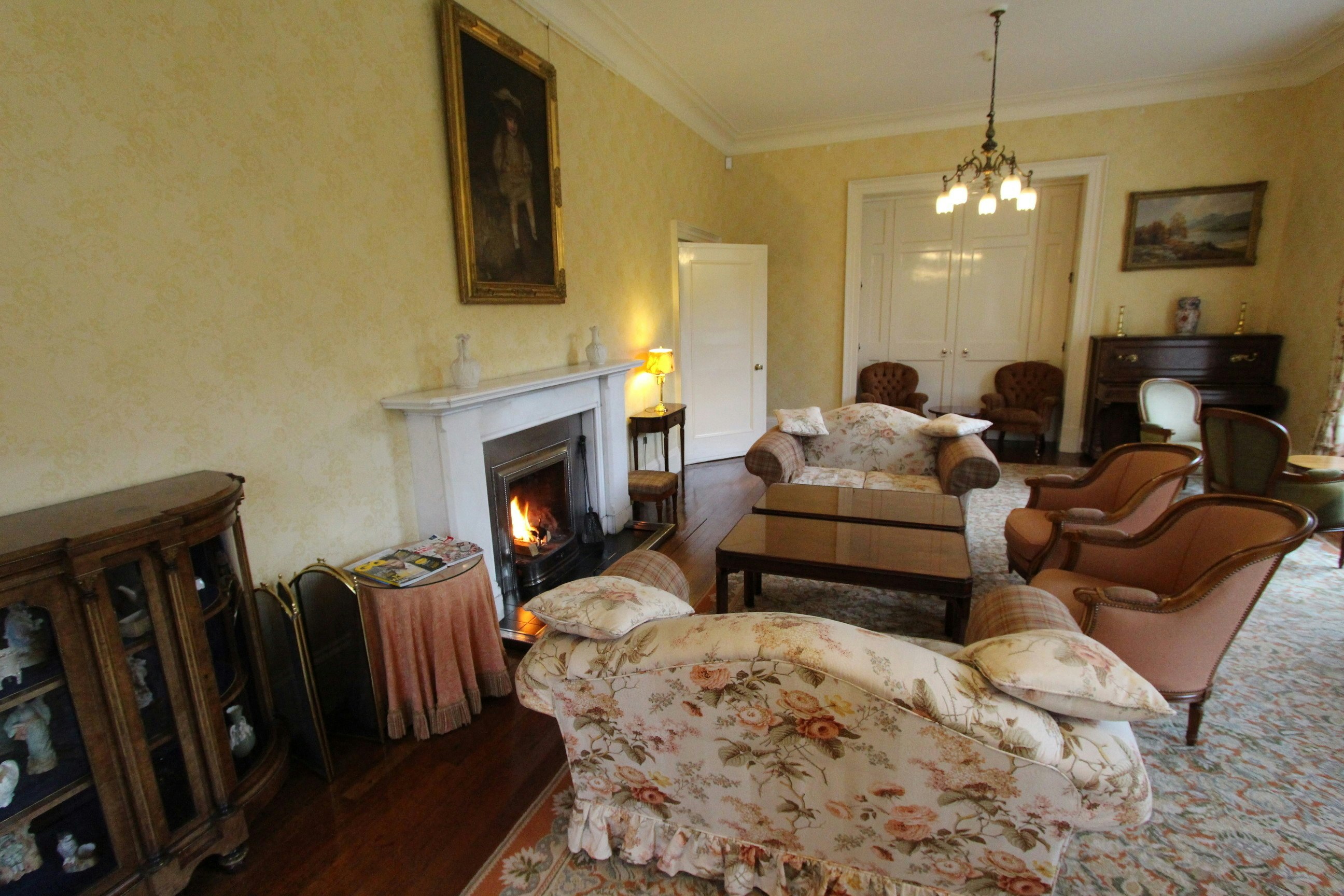 Glengarry Castle Hotel 31/42