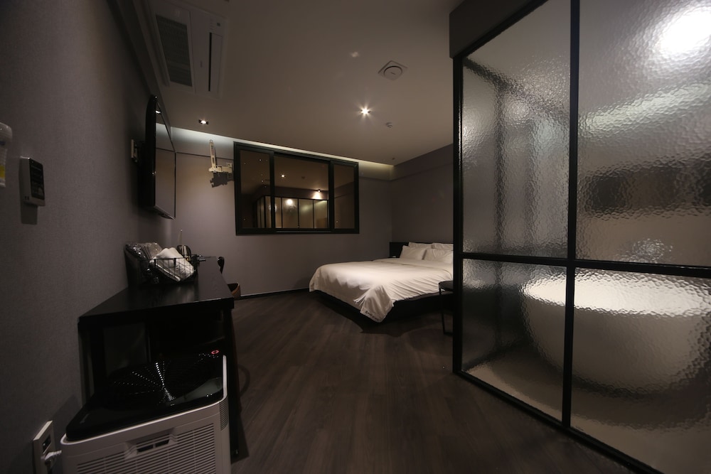 Brown Dot Hotel Beom il 30/30