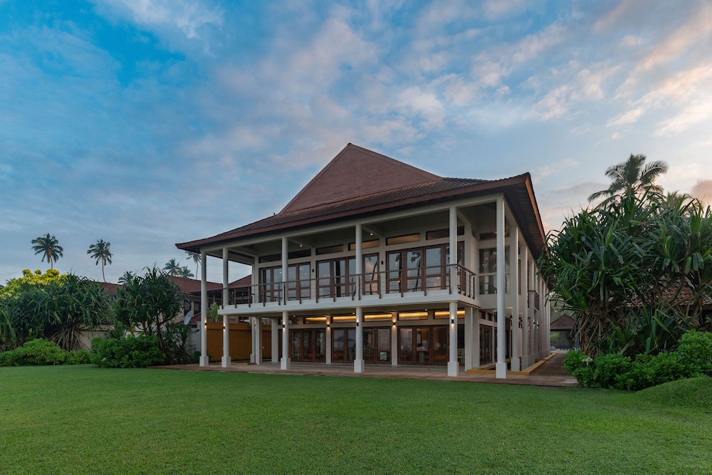 Serene Pavillion 2/50