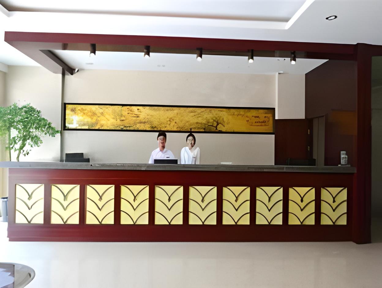 Greentree Inn Huangshan Railway Station Tiandu Business Htl 7/18