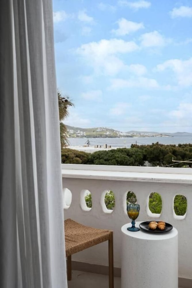Galation Hotel Mykonos 40/45