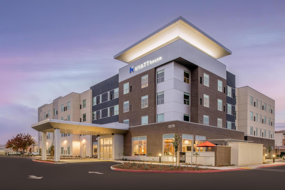 Hyatt House Fresno/Campus Pointe 1/50