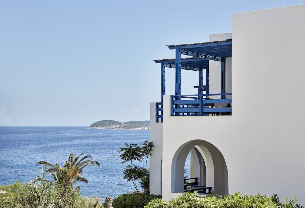 Andros Holiday Hotel 67/68