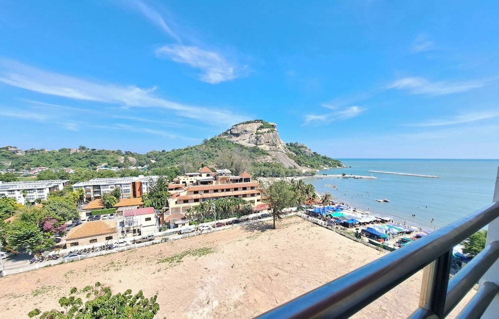 Hua Hin Blue Wave Resort 28/30