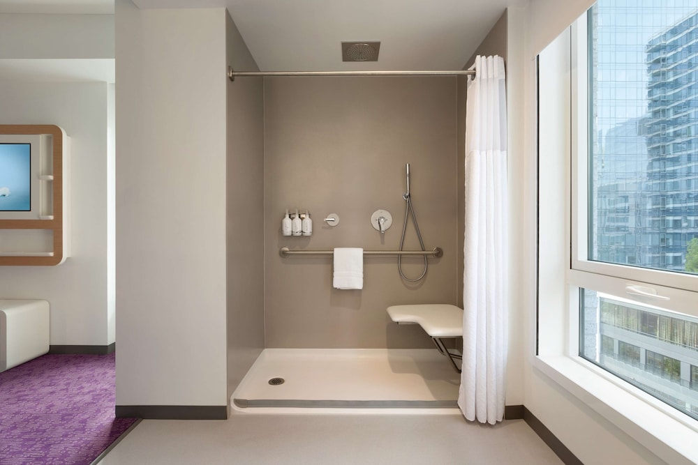 YOTEL Boston, Select by Hilton 14/79