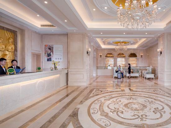 Vienna International Hotel (Dongguan Qiaotou Square) 6/22